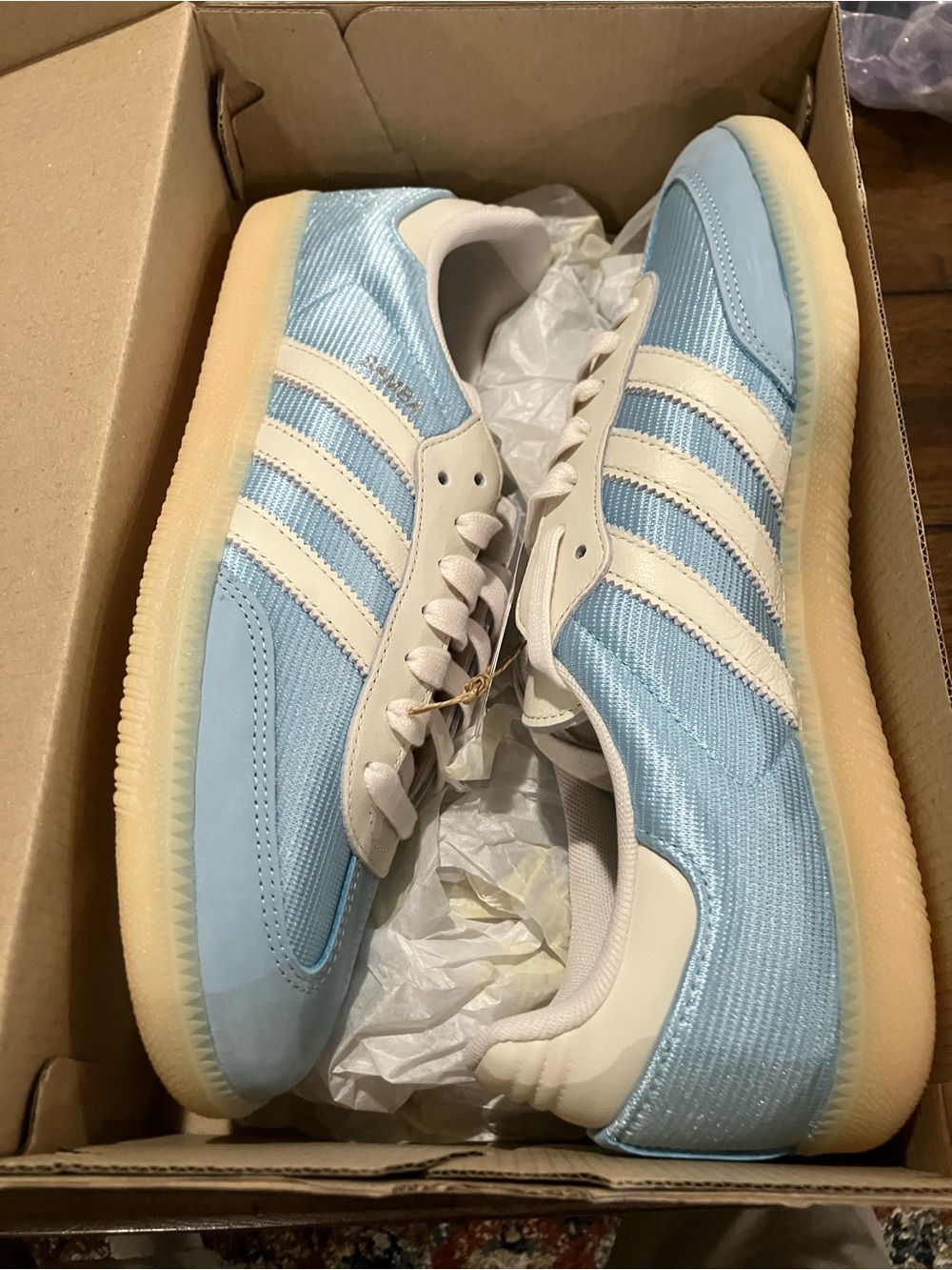 adidas Samba Women's Pale Blue and Cream Retro Sneakers Sz 10